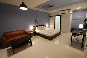 Eazy Motel Bangna