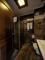 Otel Azmakhan