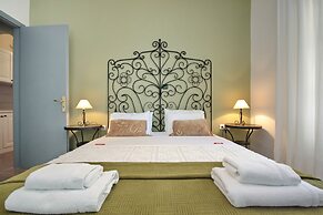 Aloe Luxury Apartments & Suites