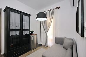 Aloe Luxury Apartments & Suites