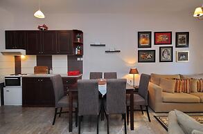 Aloe Luxury Apartments & Suites