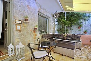 Aloe Luxury Apartments & Suites