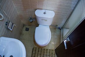 Downtown Royal Hotel