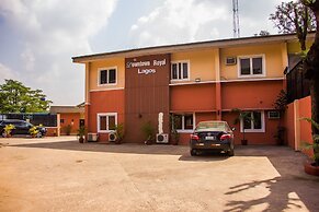 Downtown Royal Hotel