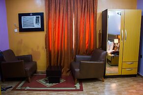 Downtown Royal Hotel