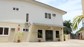 Downtown Royal Hotel