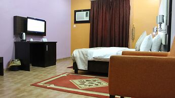 Downtown Royal Hotel