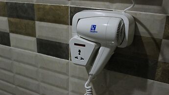 Downtown Royal Hotel