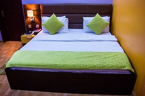 Downtown Royal Hotel