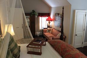 The Grand Magnolia Ballroom & Suites