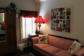 The Grand Magnolia Ballroom & Suites