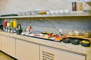 Plaza Inn Breeze Aeroporto