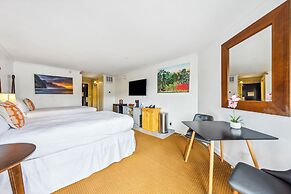 2417 at Lihue Oceanfront Resort