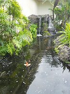 2417 at Lihue Oceanfront Resort