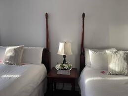 2417 at Lihue Oceanfront Resort