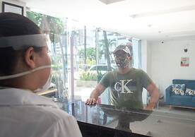 Hotel Azuan Suites By Geh Suites