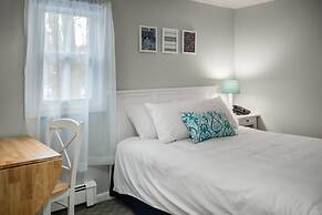 Kittery Inn and Suites