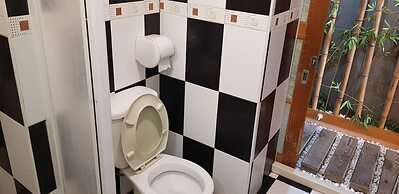 Ming-Jun Holiday Inn