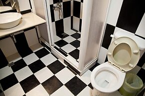 Ming-Jun Holiday Inn