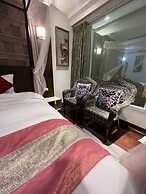 Ming-Jun Holiday Inn