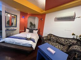 Ming-Jun Holiday Inn