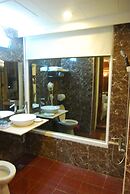 Ming-Jun Holiday Inn