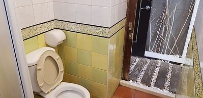 Ming-Jun Holiday Inn