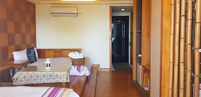 Ming-Jun Holiday Inn