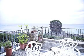 Ming-Jun Holiday Inn