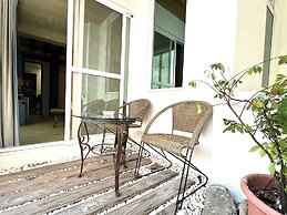 Ming-Jun Holiday Inn