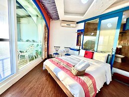 Ming-Jun Holiday Inn