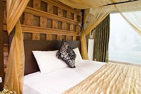 Ming-Jun Holiday Inn