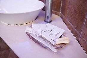 Ming-Jun Holiday Inn