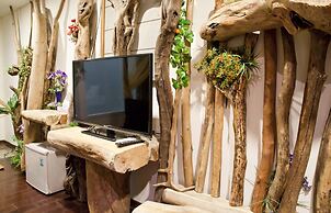 Ming-Jun Holiday Inn