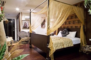 Ming-Jun Holiday Inn