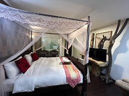 Ming-Jun Holiday Inn