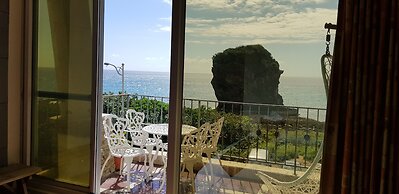 Ming-Jun Holiday Inn