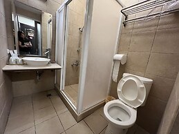 Ming-Jun Holiday Inn