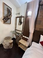 Ming-Jun Holiday Inn