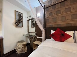 Ming-Jun Holiday Inn