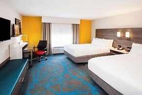 Holiday Inn Express & Suites Litchfield West by IHG