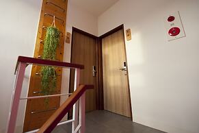 The Tree Bed and Breakfast