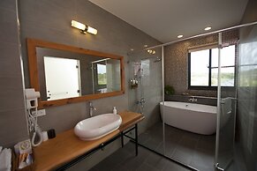 The Tree Bed and Breakfast