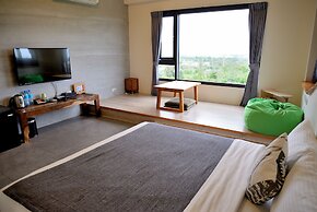 The Tree Bed and Breakfast