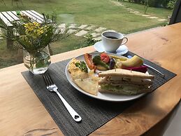 The Tree Bed and Breakfast