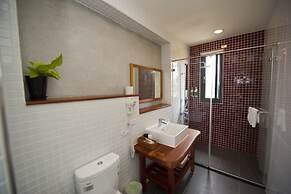 The Tree Bed and Breakfast