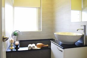 Yunju Hotspring Villa