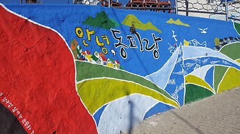 Tongyeong Anchovy tourist Hotel