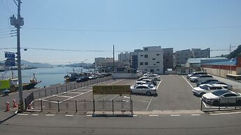 Tongyeong Anchovy tourist Hotel