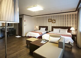 Tongyeong Anchovy tourist Hotel